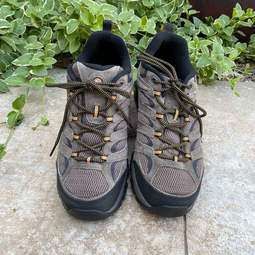 Merrell Moab Hiking Boot size 11 1/2 W.
